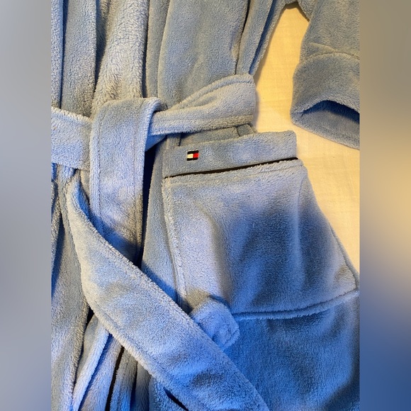 Tommy Hilfiger Women’s Robe - Picture 3 of 3